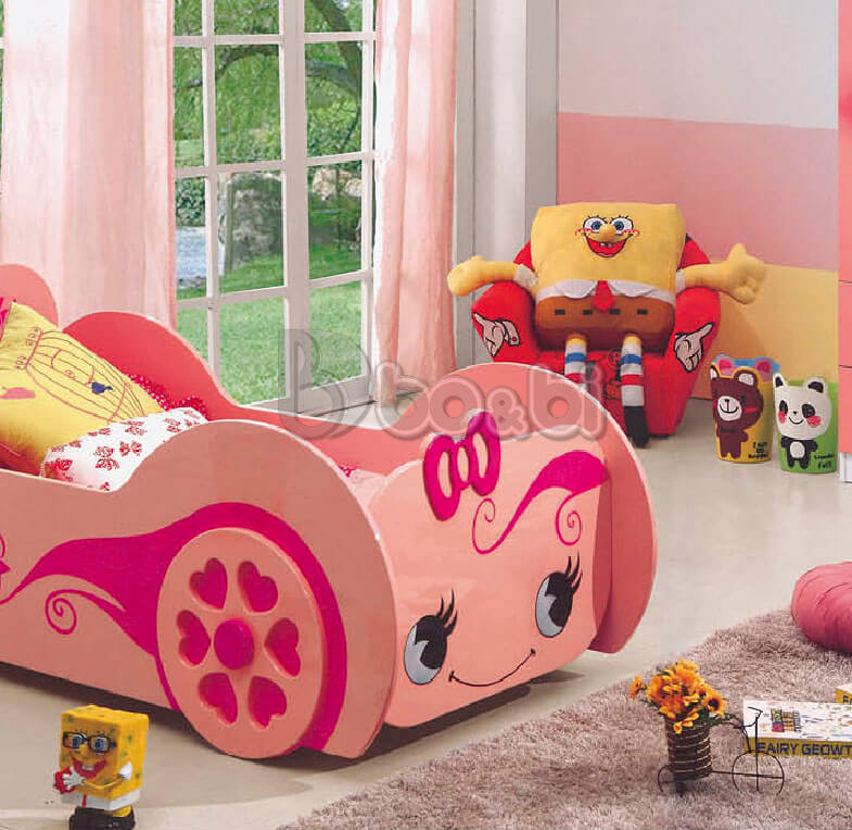Giường ngủ cho bé hình ô tô màu hồng dễ thương BB KBY424G-3